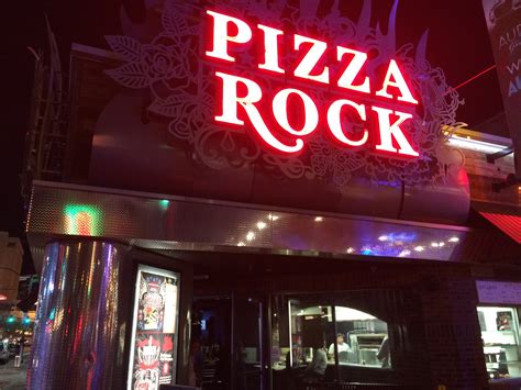 rock pizza roll